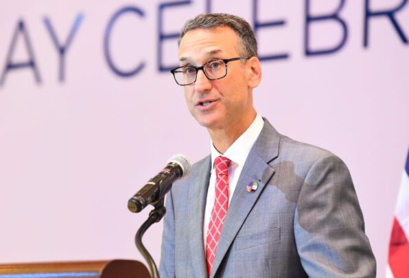 ” أميركيون“ تدعو السفير الأميركي الجديد لدى البحرين إلى التركيز على الإفراج الفوري عن السجناء السياسيين
