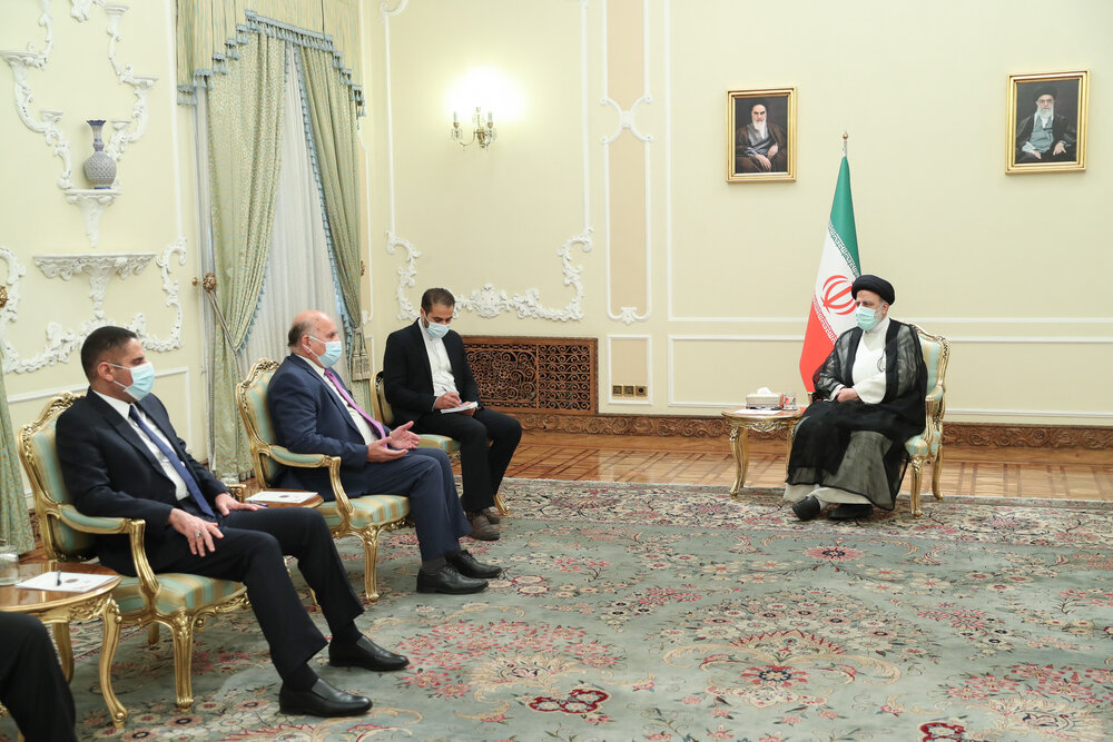 Ayatollah Raisi: Ang Iran ay palaging sumusuporta sa pagbuo ng isang malakas na parlyamento at pamahalaan sa Iraq