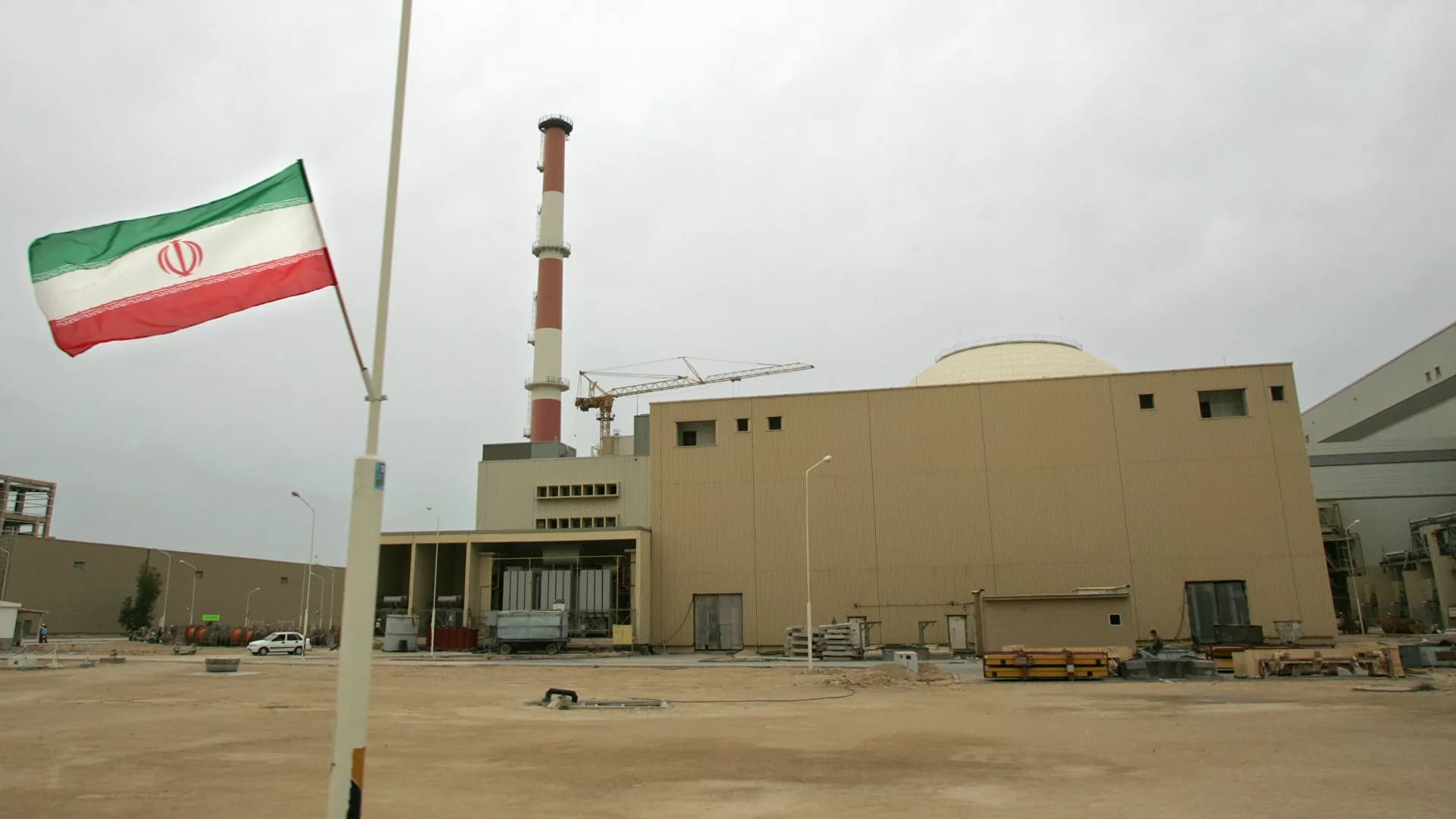 Irã vai em breve usar seu combustível nuclear na usina de Bushehr, diz OEAI