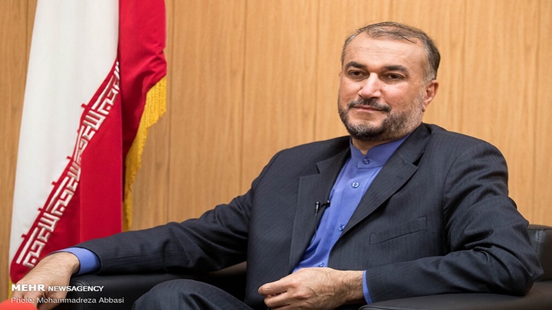 Iran, ministro Esteri si congratula con i cristiani per il Natale