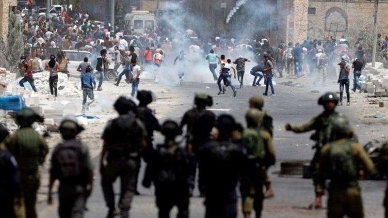 イスラエル軍がヨルダン川西岸を攻撃、パレスチナ人数百人が負傷