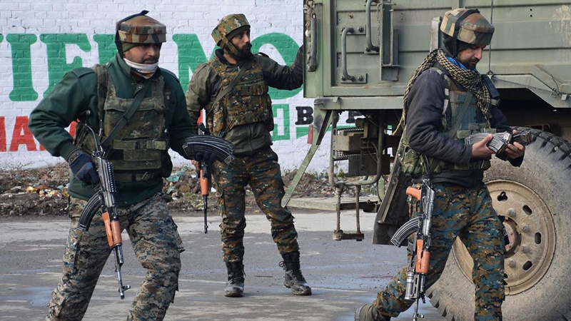 کشمیر میں بھارتی فوجیوں کے ہاتھوں 5 عسکریت پسند جانبحق