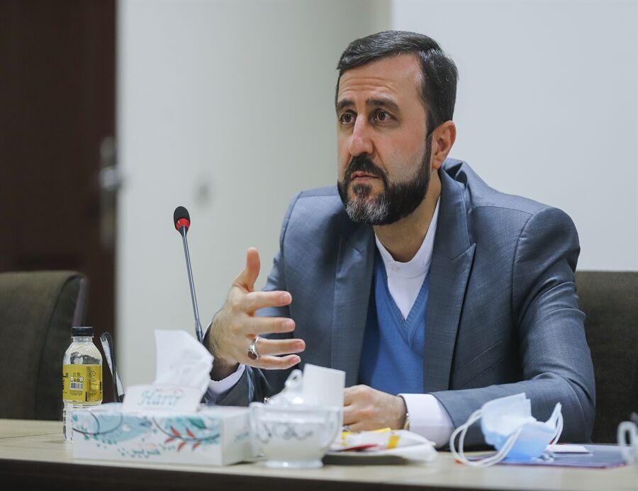 300 documents presented to Iraqi officials on Martyrdom of General Soleimani: Official