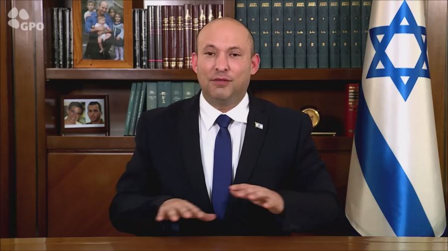 بينيت: إيران أحاطت "إسرائيل" بما يشبه حلقة من القذائف الصاروخية