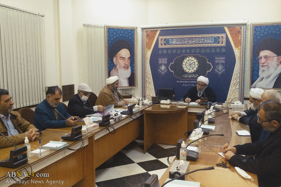 Photos: Members of Heyat Razmandegan's Gilanis living in Qom meet with Ayatollah Ramezani