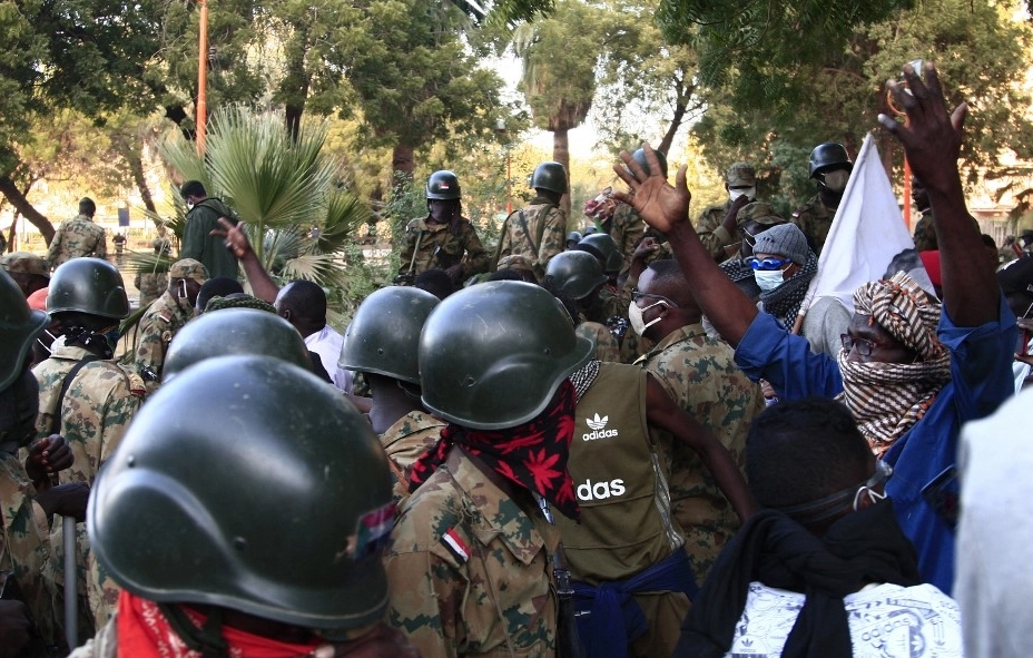 السلطات السودانية تغلق جسور الخرطوم استباقاً للاحتجاجات