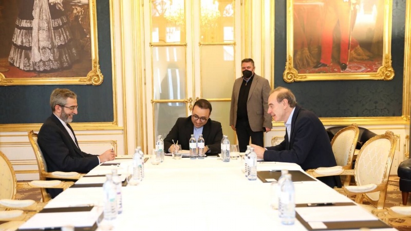 イラン外務次官が、ウィーンでＥＵ事務次長と会談