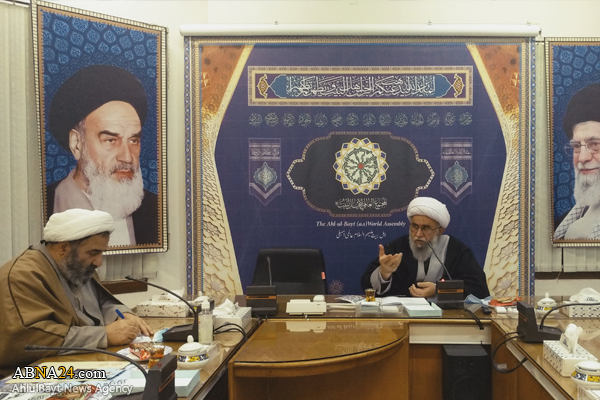 Iranian martyrs became models for world: Ayatollah Ramazani