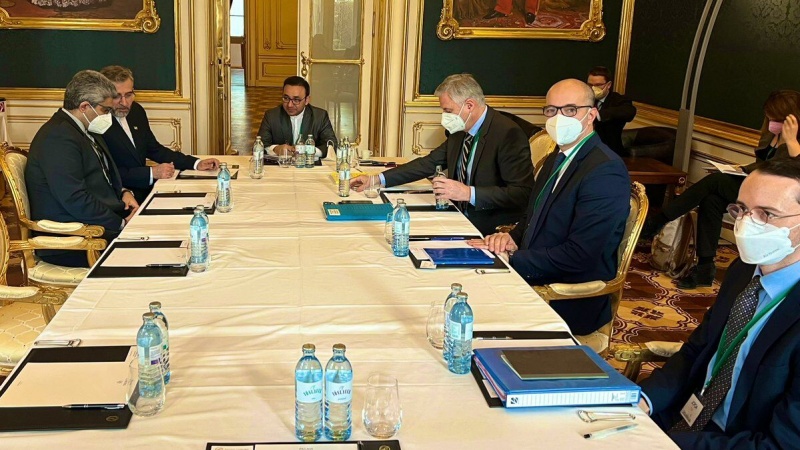 イラン外務次官が、ウィーンで英独仏の代表者らと会談