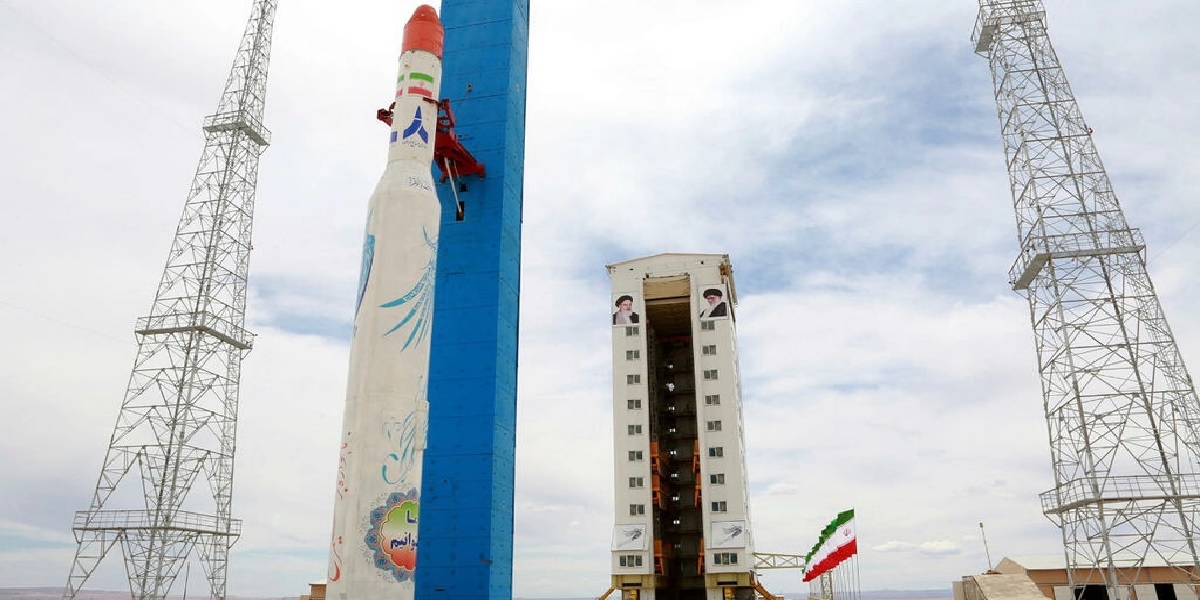 ایران کی جانب سے سیمرغ سیٹلائٹ کیریئر خلا میں بھیجنے پر امریکہ سیخ پا